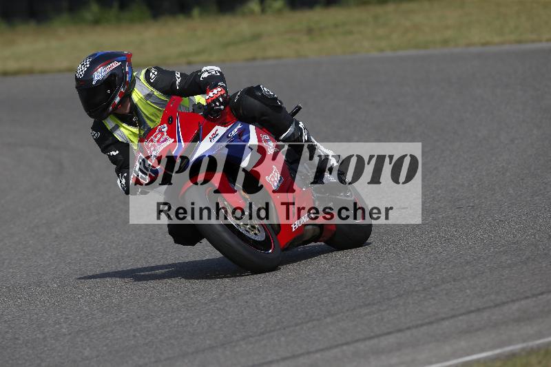 /11 28.04.2026  PROMAX ADR/Gruppe gruen/52